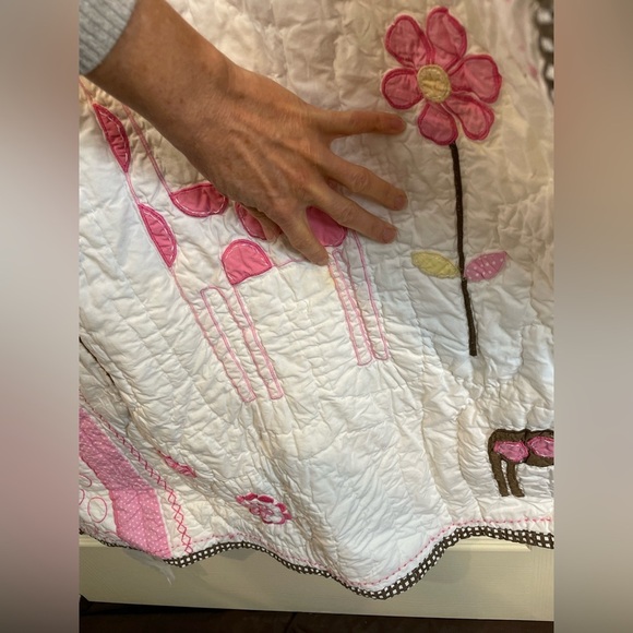 Pottery Barn Kids Giraffe Quilt Pink and Brown - Picture 4 of 8